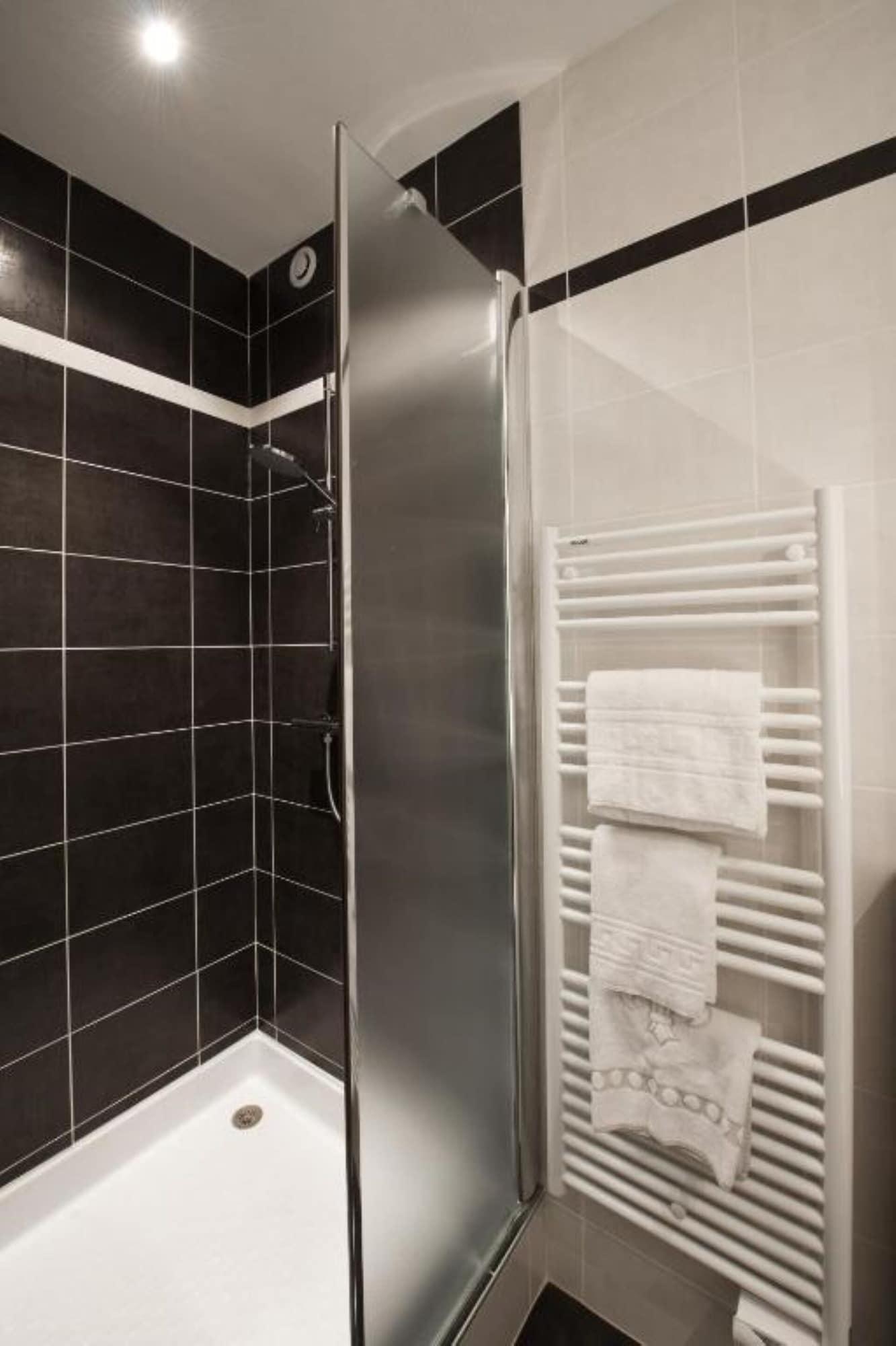 Saint Georges Hotel & Spa Chalon-sur-Saone Bagian luar foto